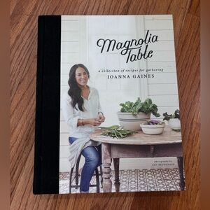 Magnolia Table Cookbook by Joanna Gaines - White & Black Cover